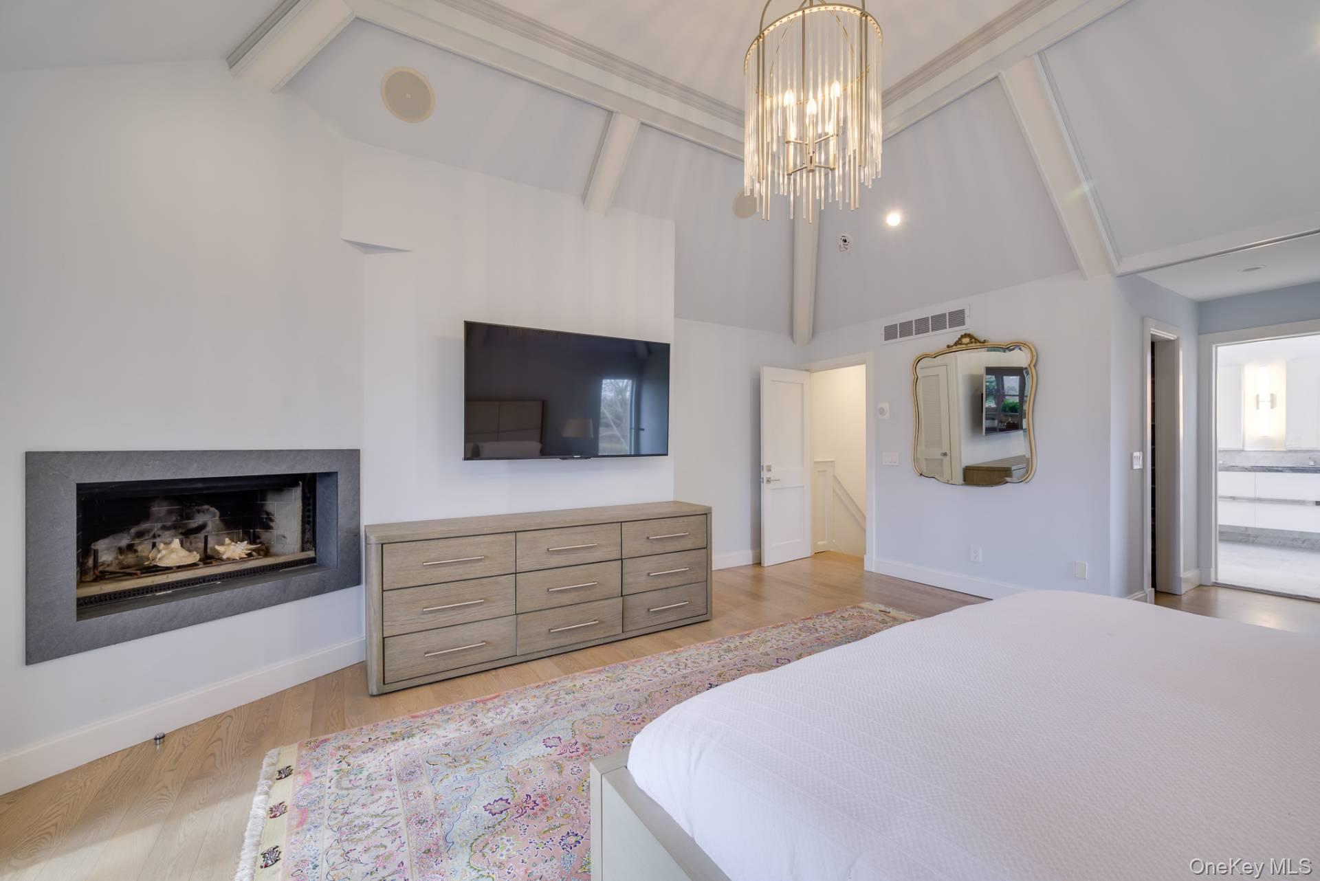 23 Stephen Halsey Path, Water Mill, NY 11976