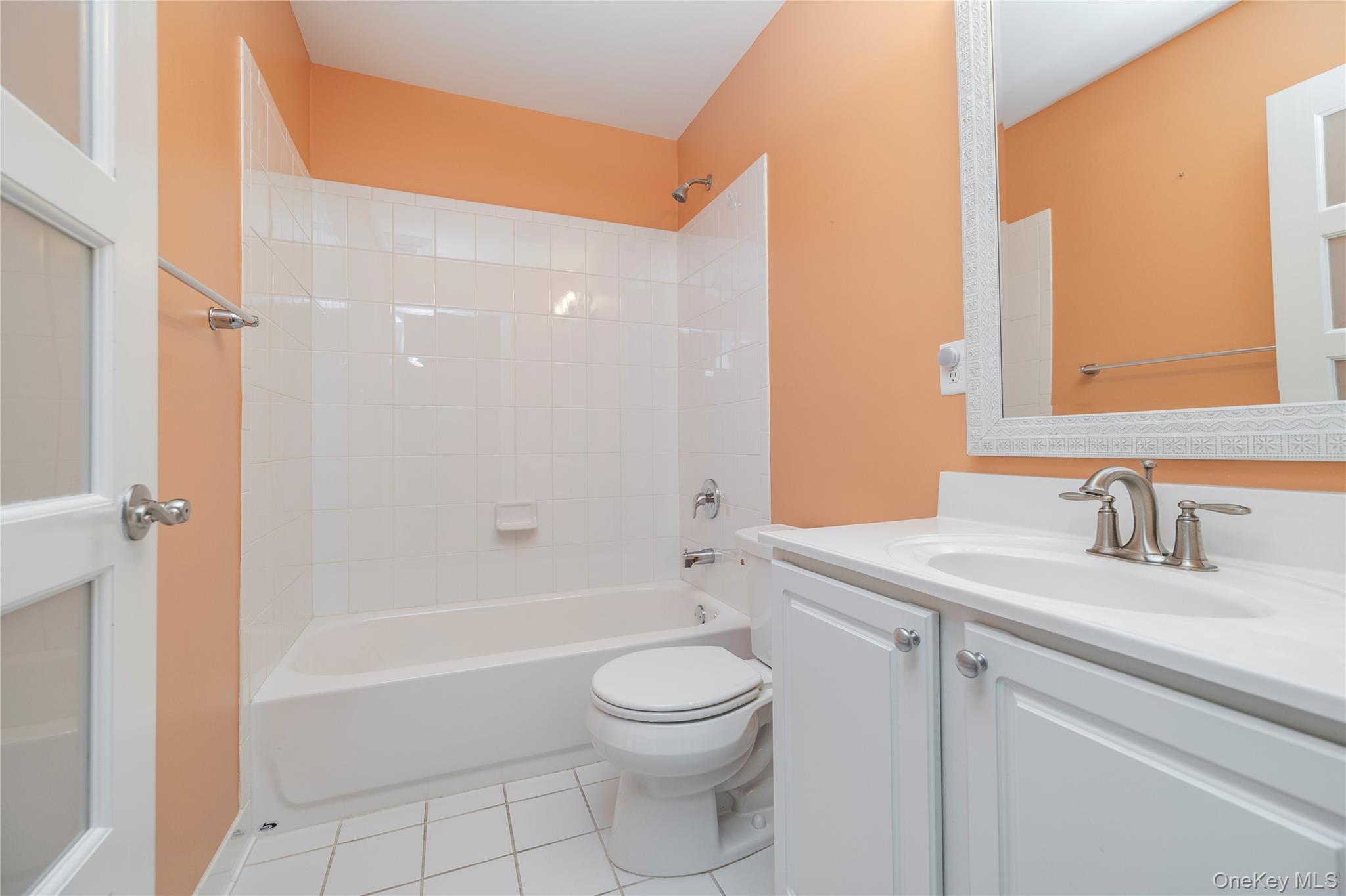 418 Willow Lane, Valley Stream, NY 11580