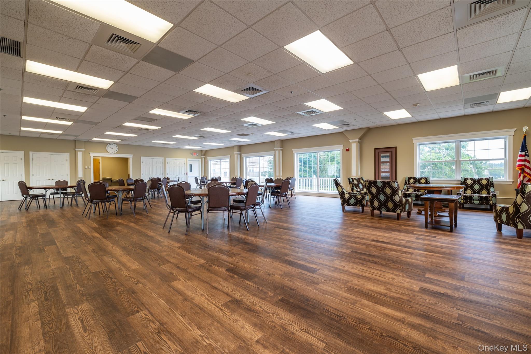 418 Willow Lane, Valley Stream, NY 11580