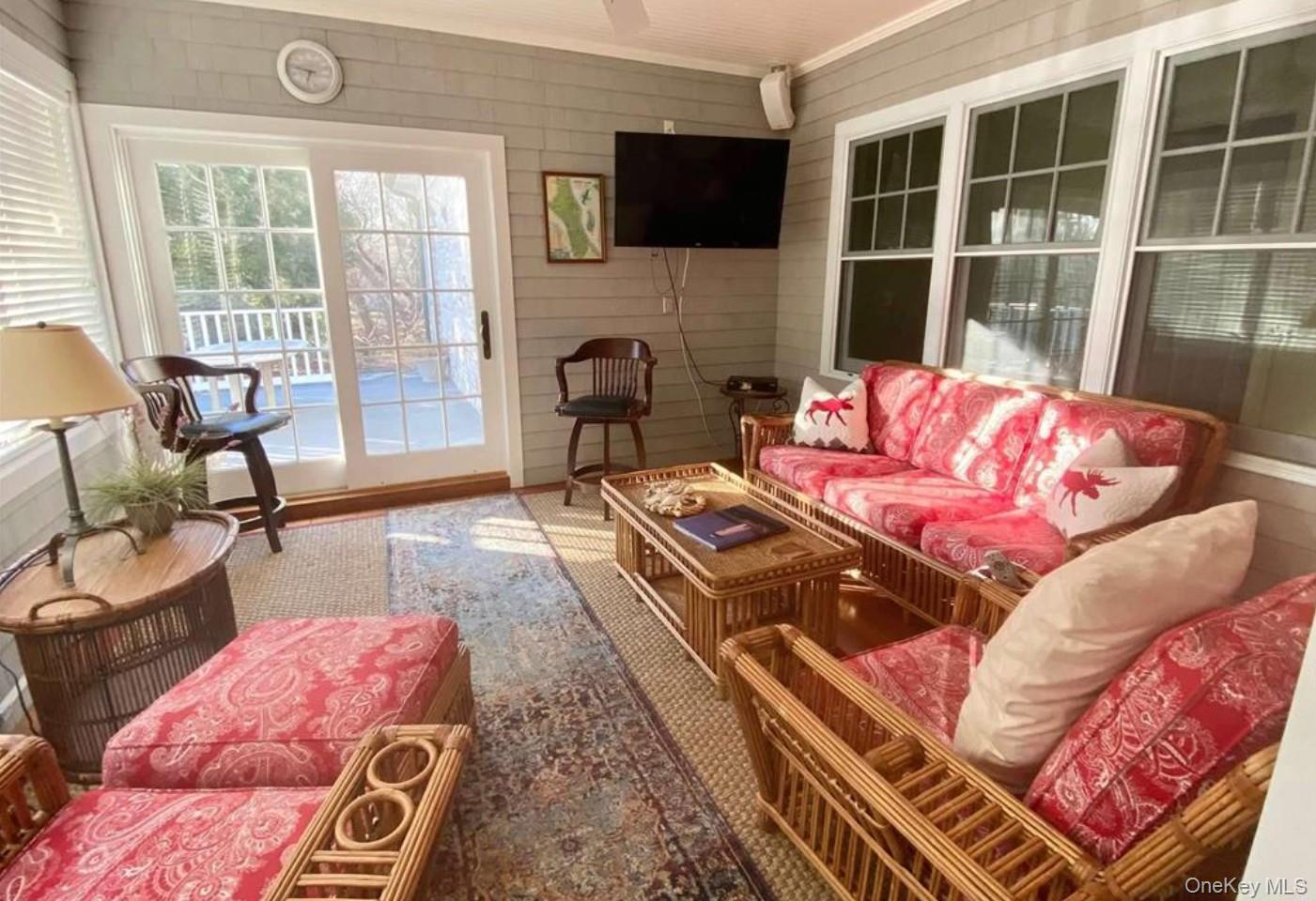 190 Jackson Landing, Mattituck, NY 11952