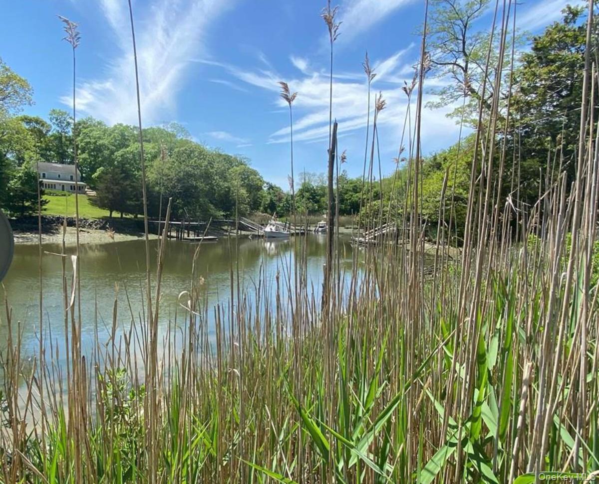 190 Jackson Landing, Mattituck, NY 11952