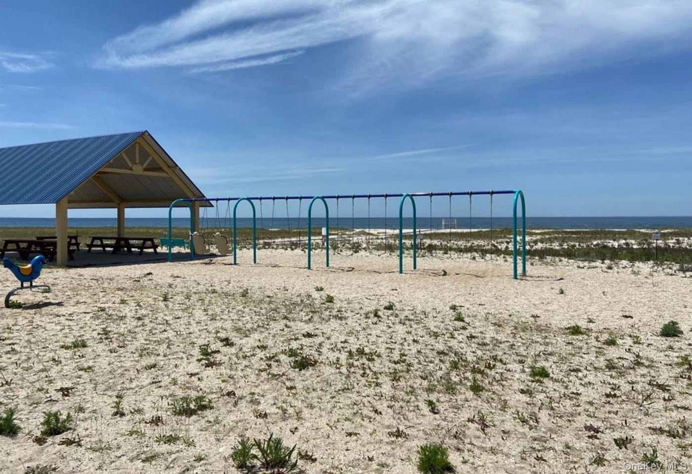 190 Jackson Landing, Mattituck, NY 11952