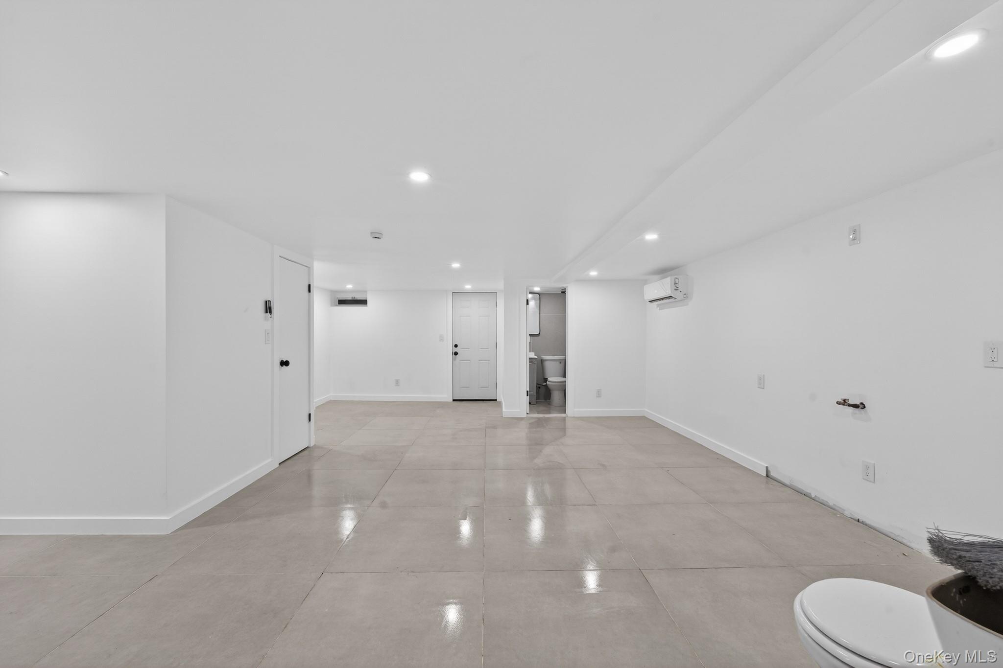 114-25 200th Street, Saint Albans, NY 11412