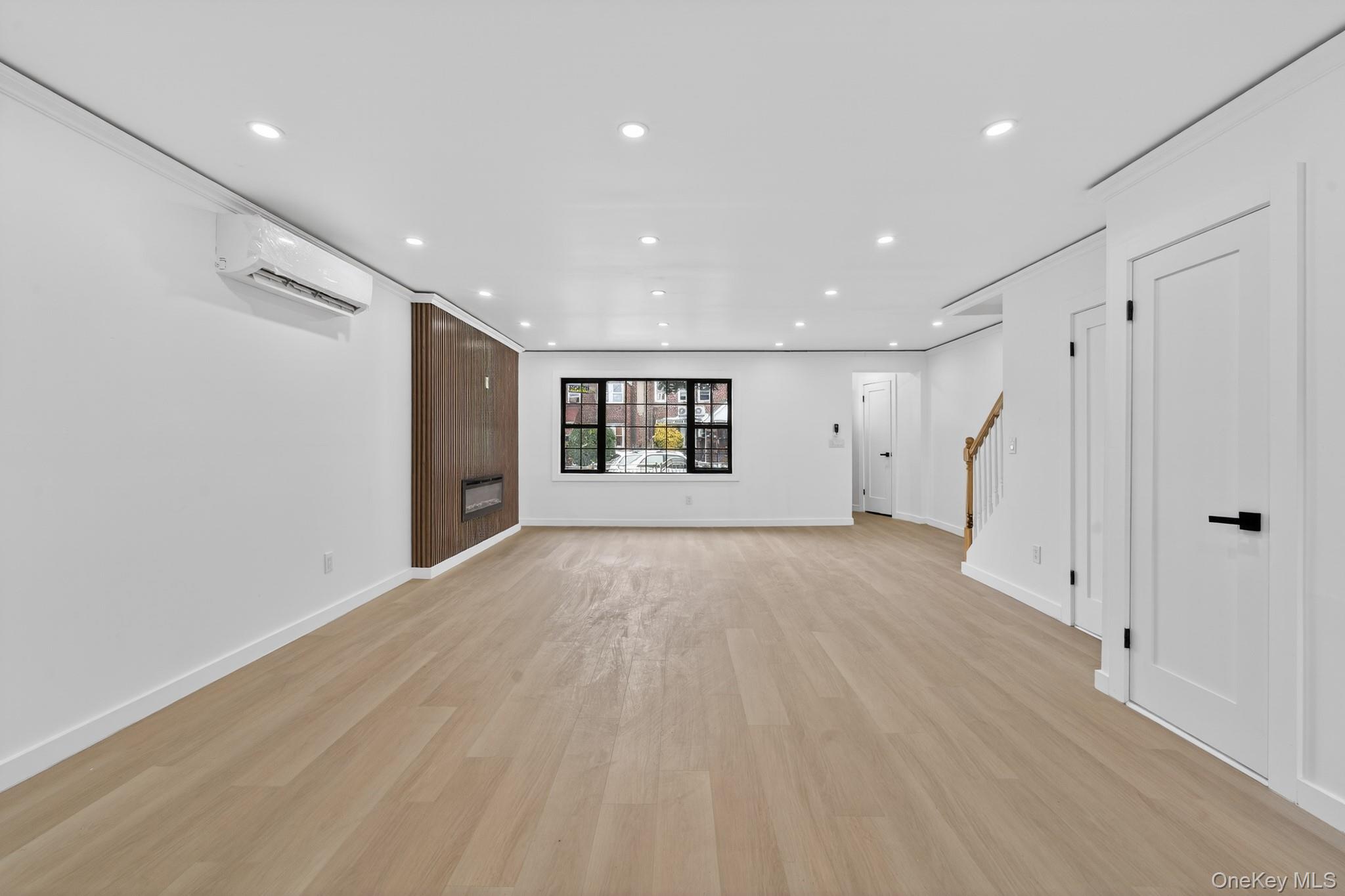 114-25 200th Street, Saint Albans, NY 11412