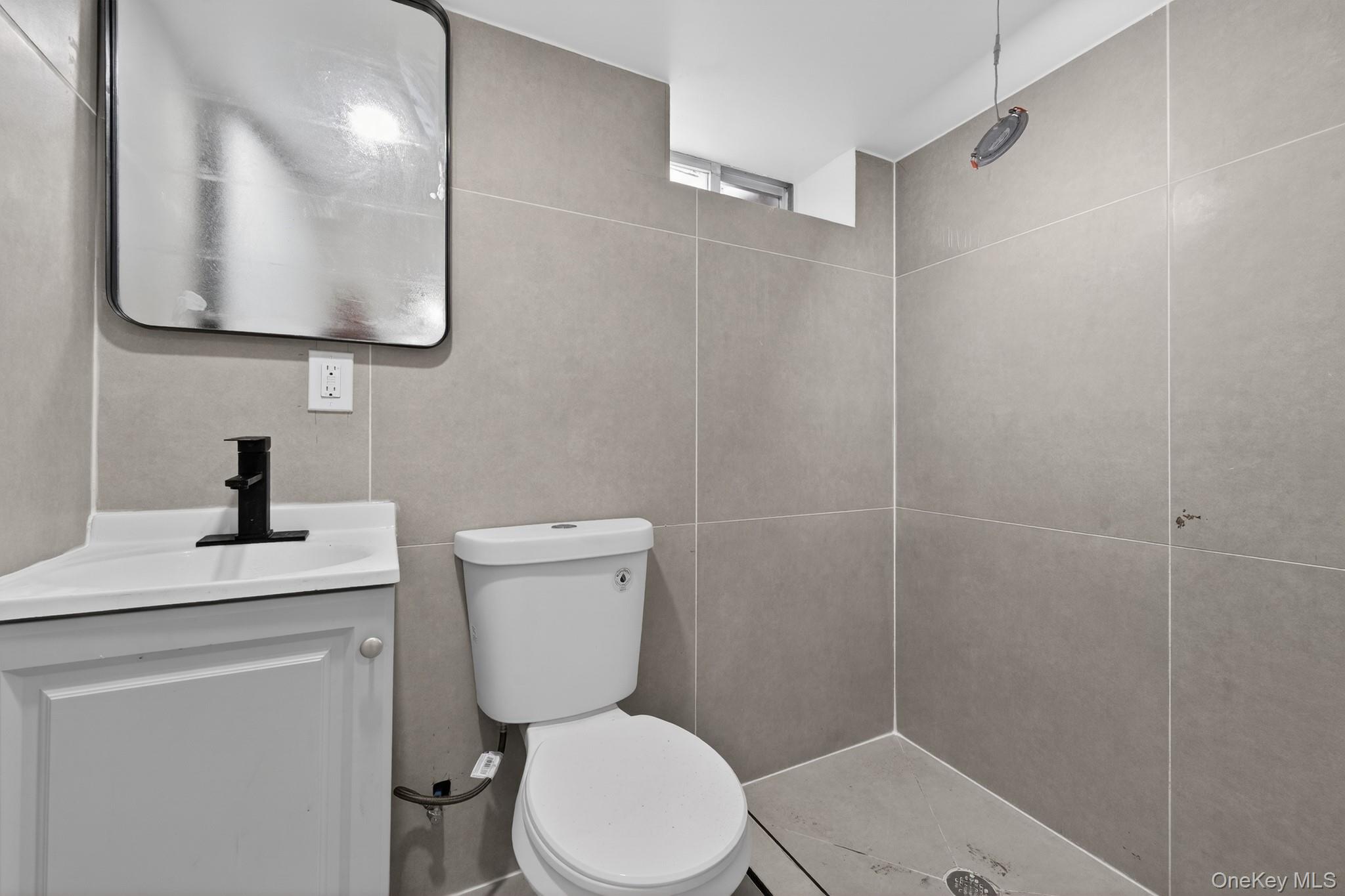 114-25 200th Street, Saint Albans, NY 11412