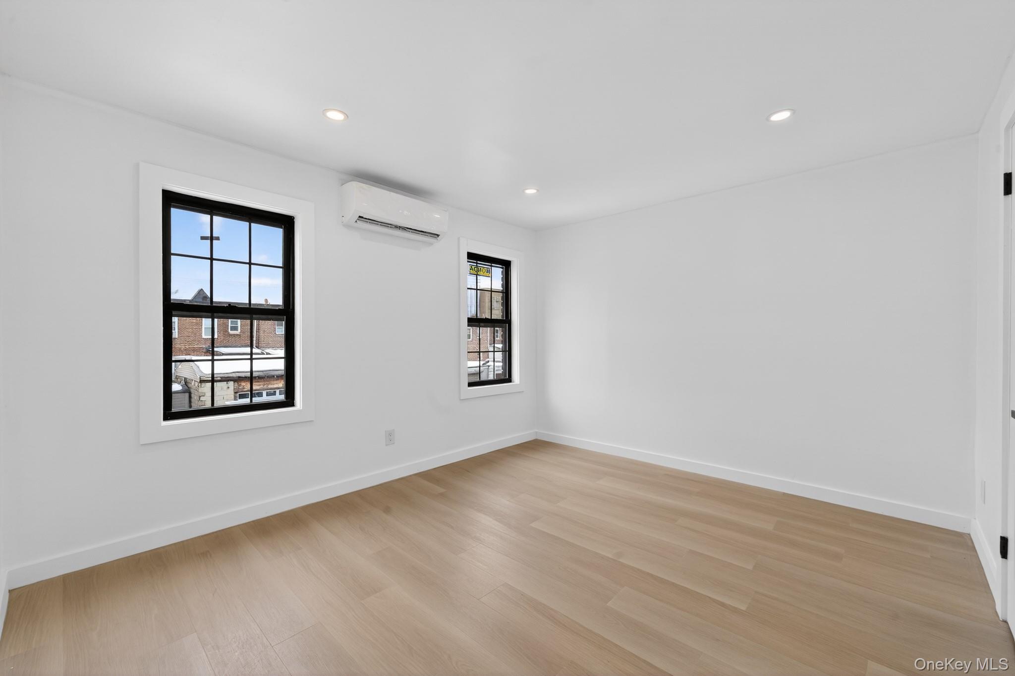 114-25 200th Street, Saint Albans, NY 11412