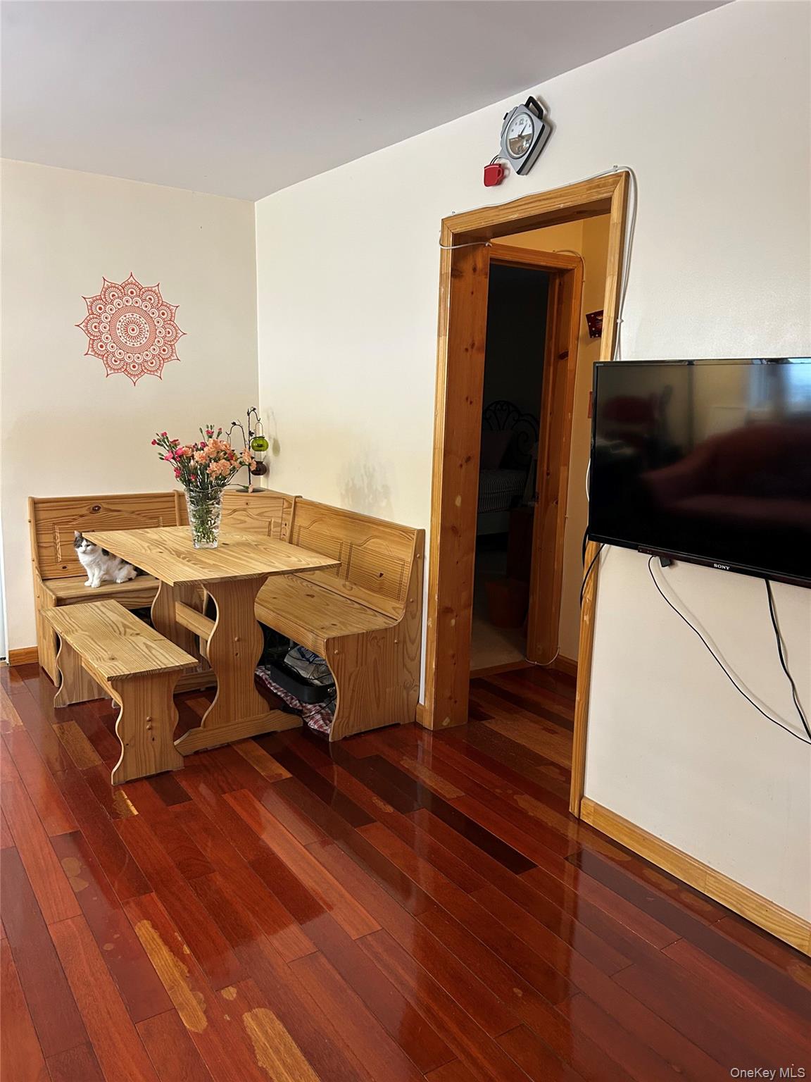 223-24 65 Ave # A, Bayside, NY 11364