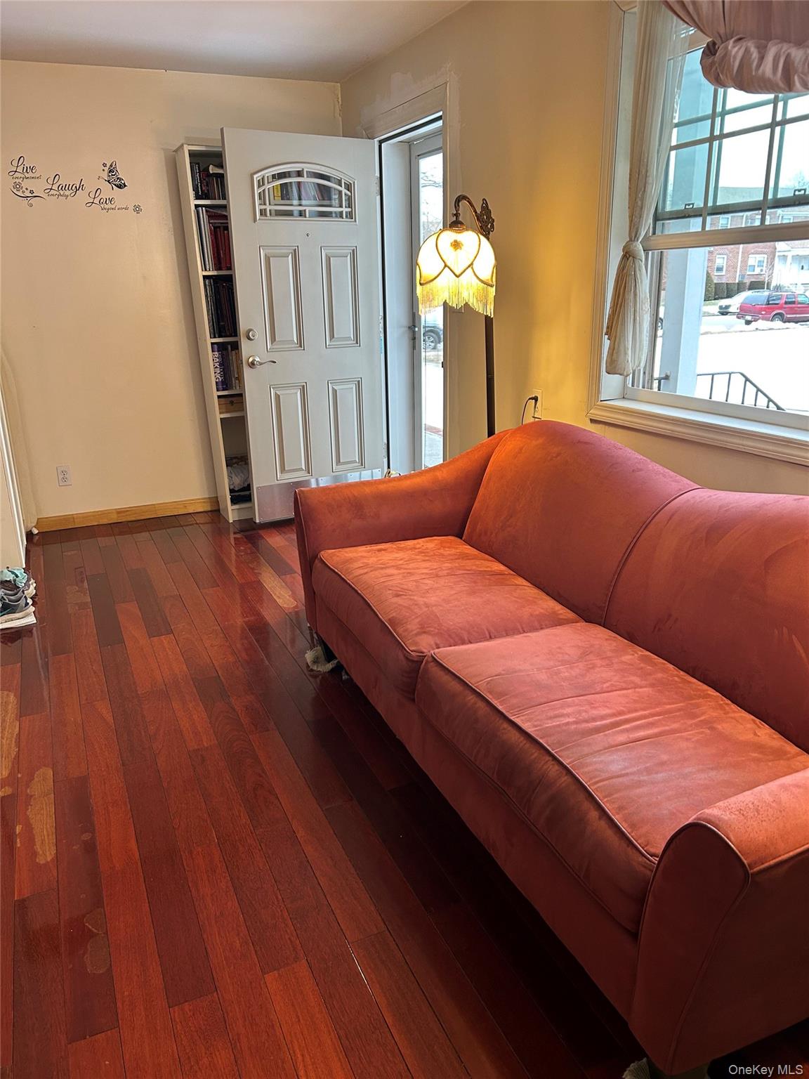 223-24 65 Ave # A, Bayside, NY 11364