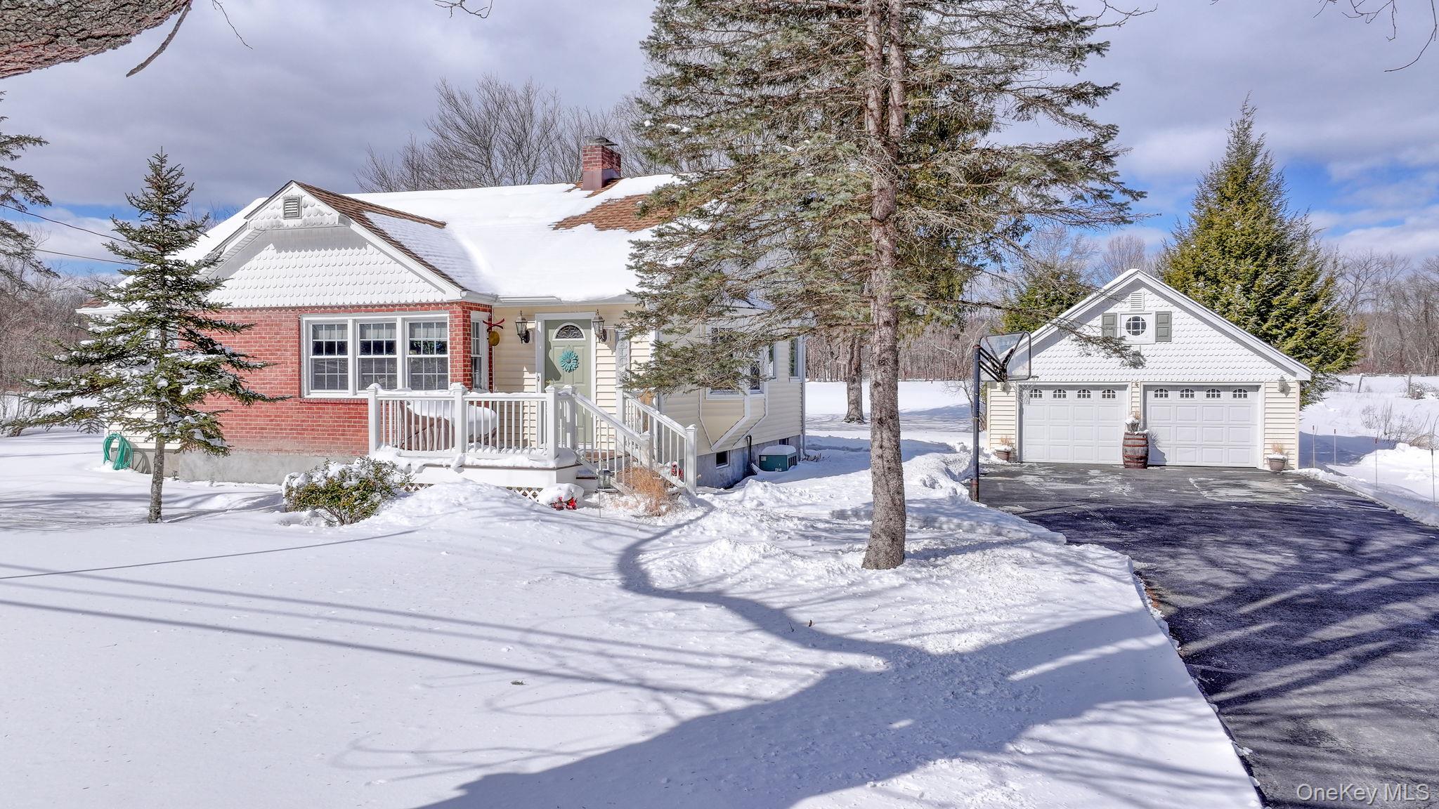 108 St Andrews Road, Walden, NY 12586