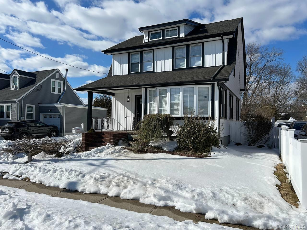 53 Lee Avenue, Valley Stream, NY 11581