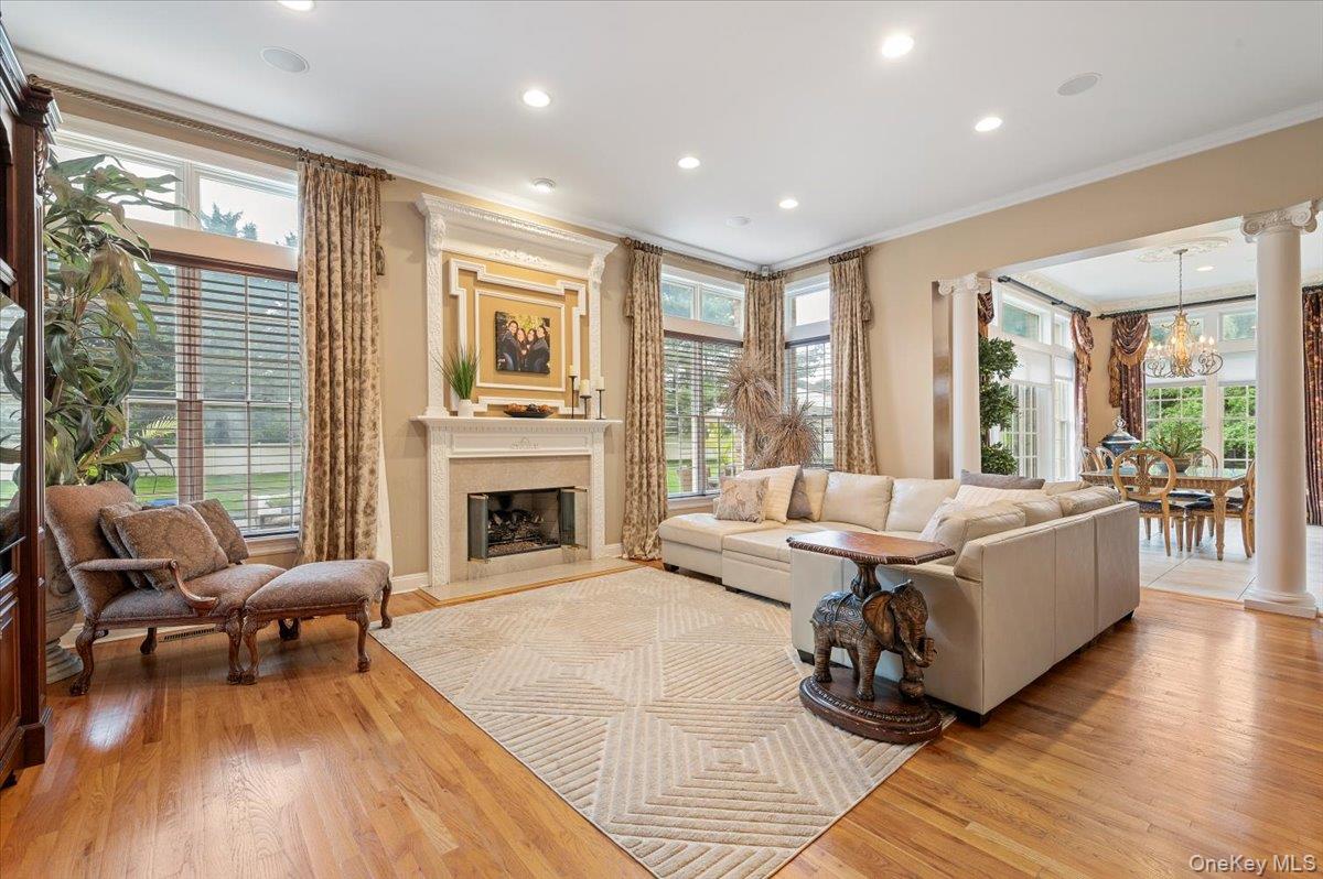 44 Legends Circle, Melville, NY 11747