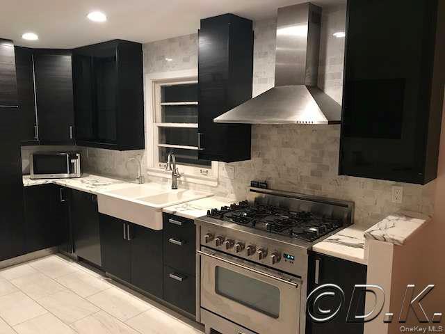 469 E Park Avenue # Upper, Long Beach, NY 11561