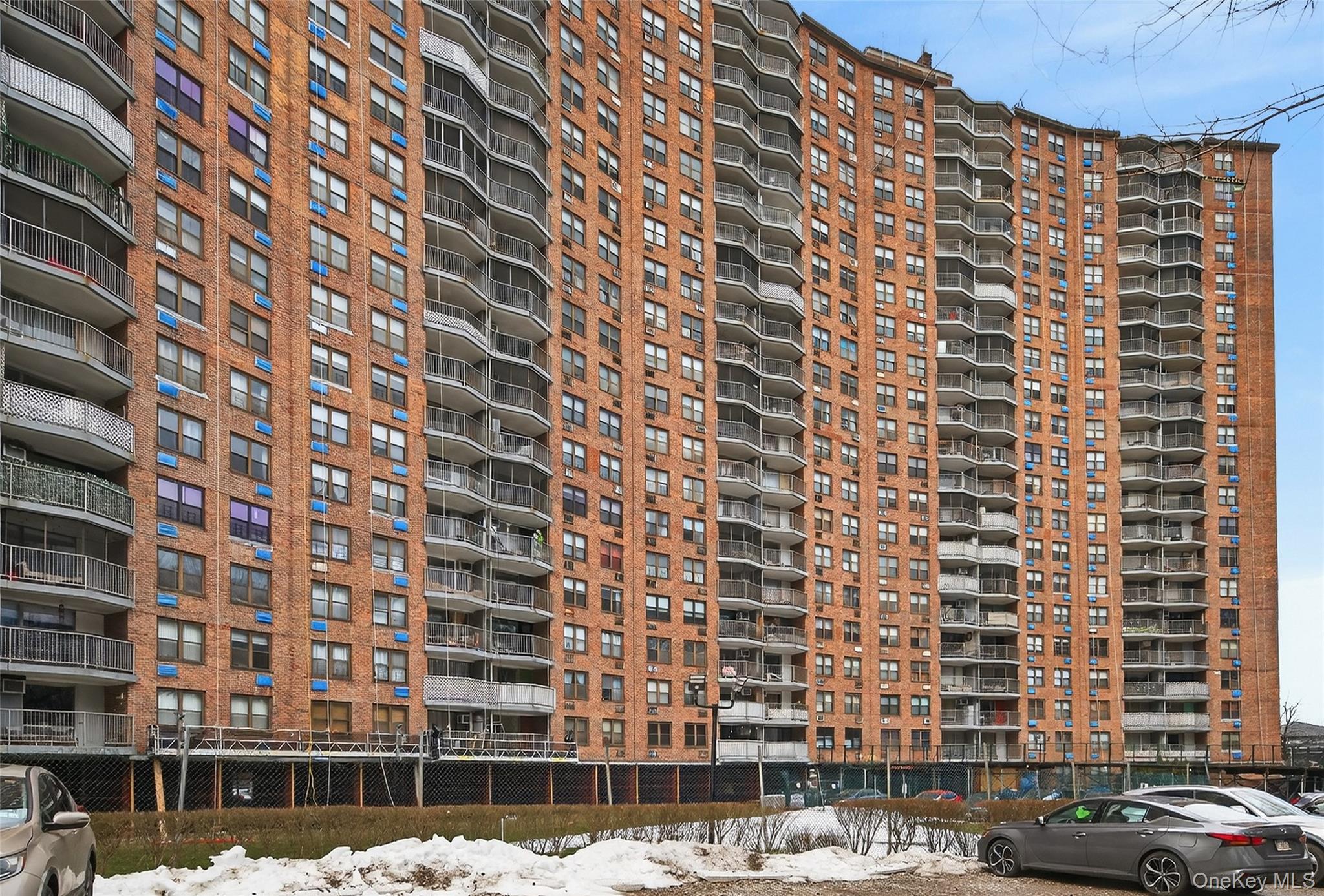 90-50 Union Turnpike # 15H, Glendale, NY 11385