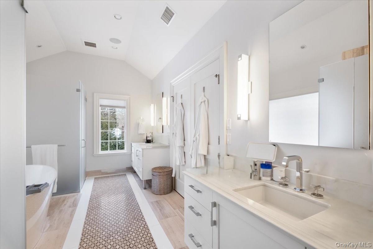 38 Sage Terrace, Scarsdale, NY 10583