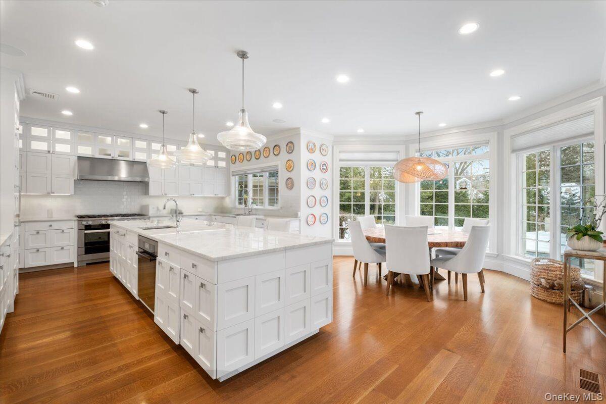 38 Sage Terrace, Scarsdale, NY 10583