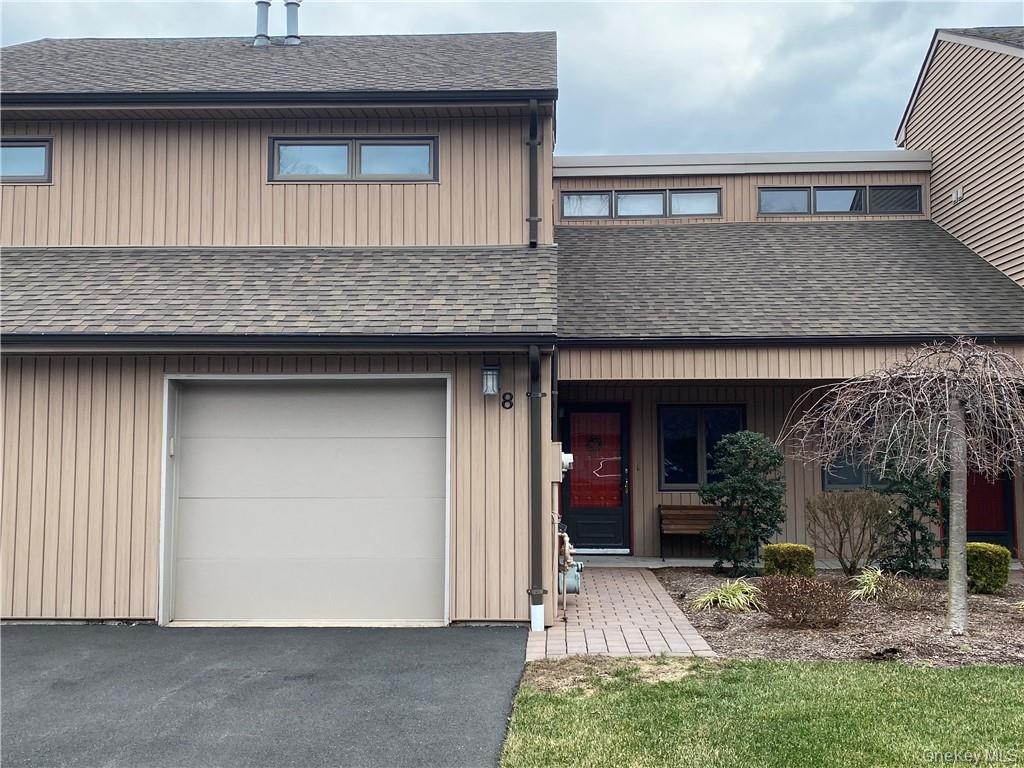 8 Contempra Circle, Tappan, NY 10983