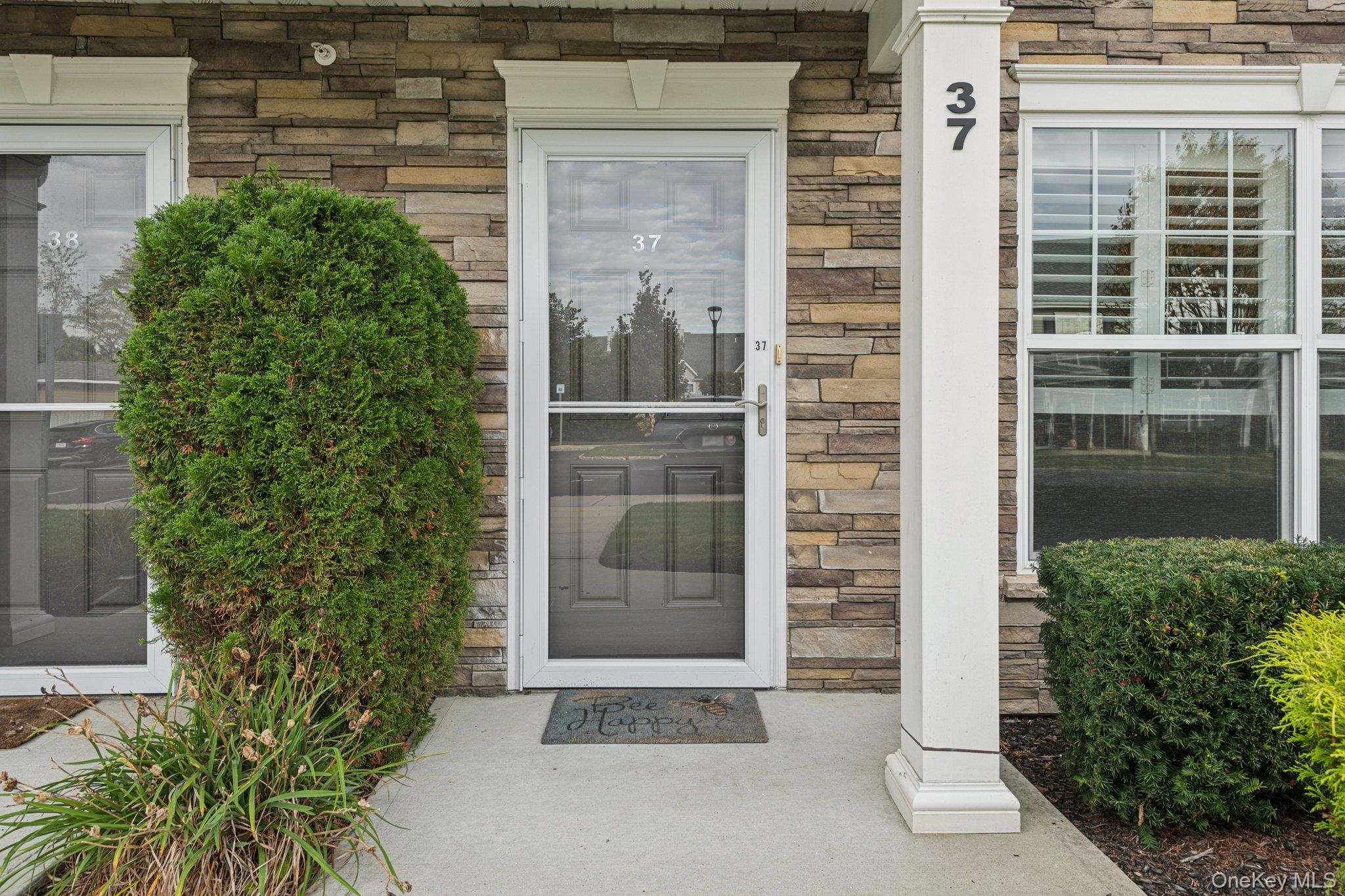 37 Weatherby Lane, Central Islip, NY 11722