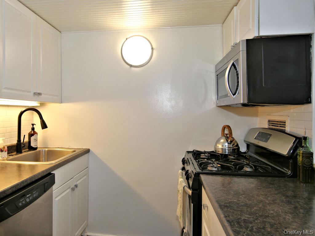 1 Landmark Square # 410, Port Chester, NY 10573