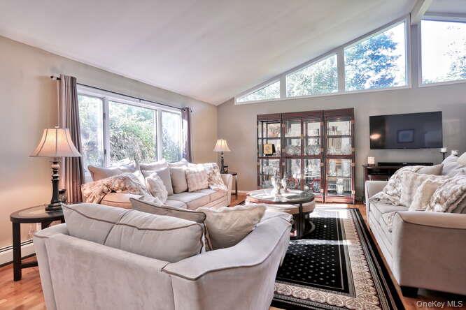 1 Martino Way, Pomona, NY 10970