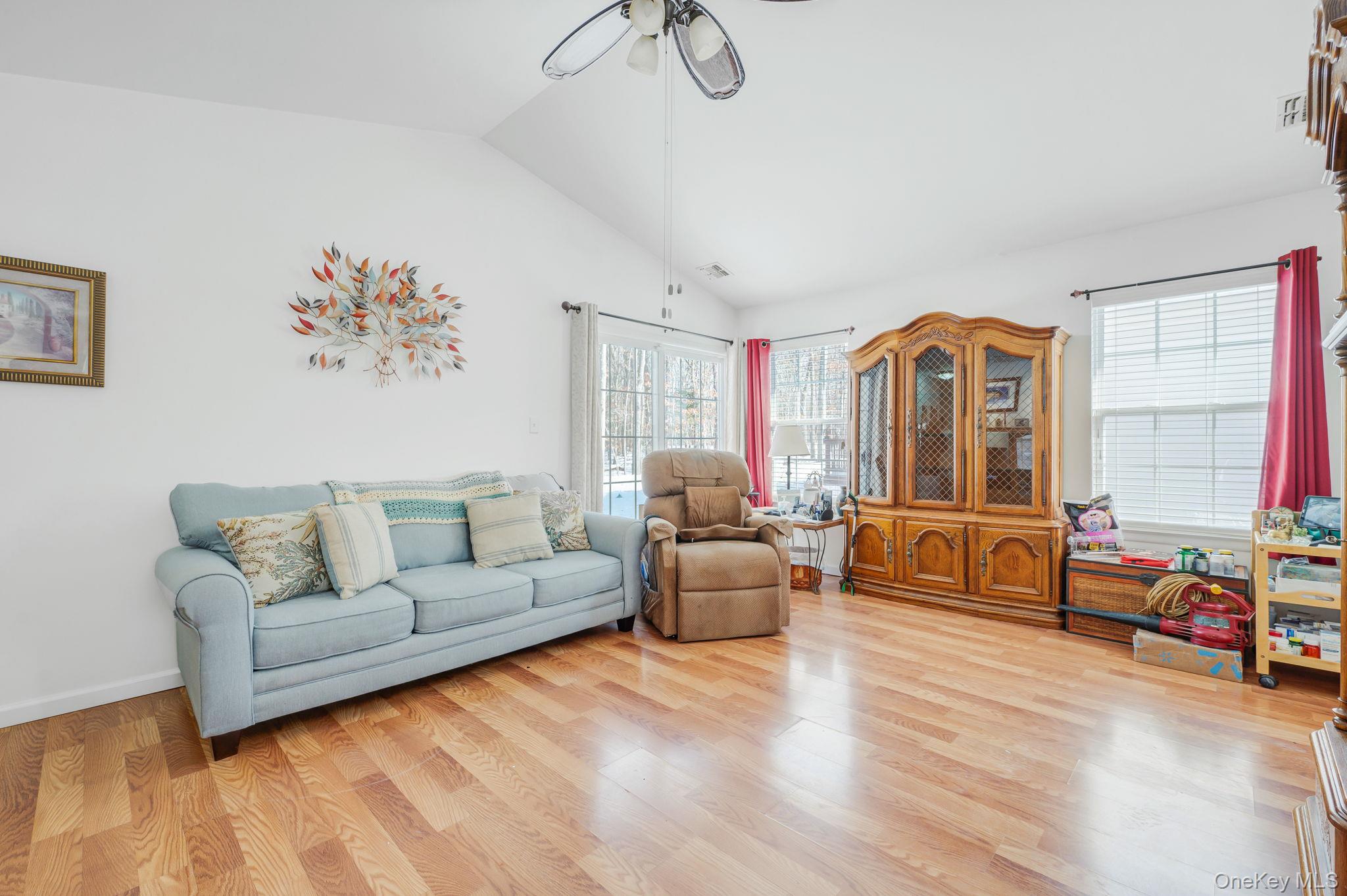 2 Greenbriar Court # 2, Middle Island, NY 11953