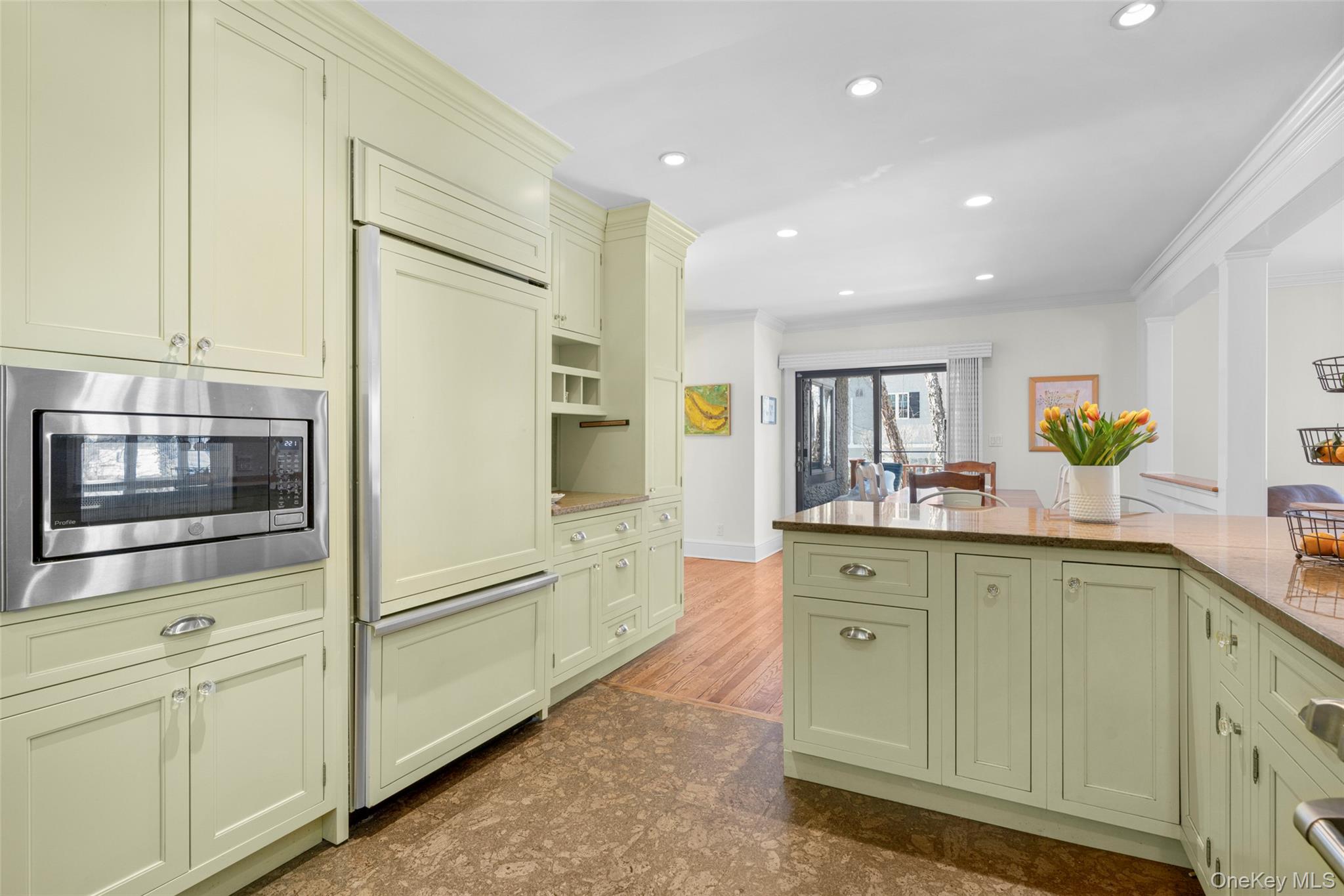 7 Poplar Road, Larchmont, NY 10538