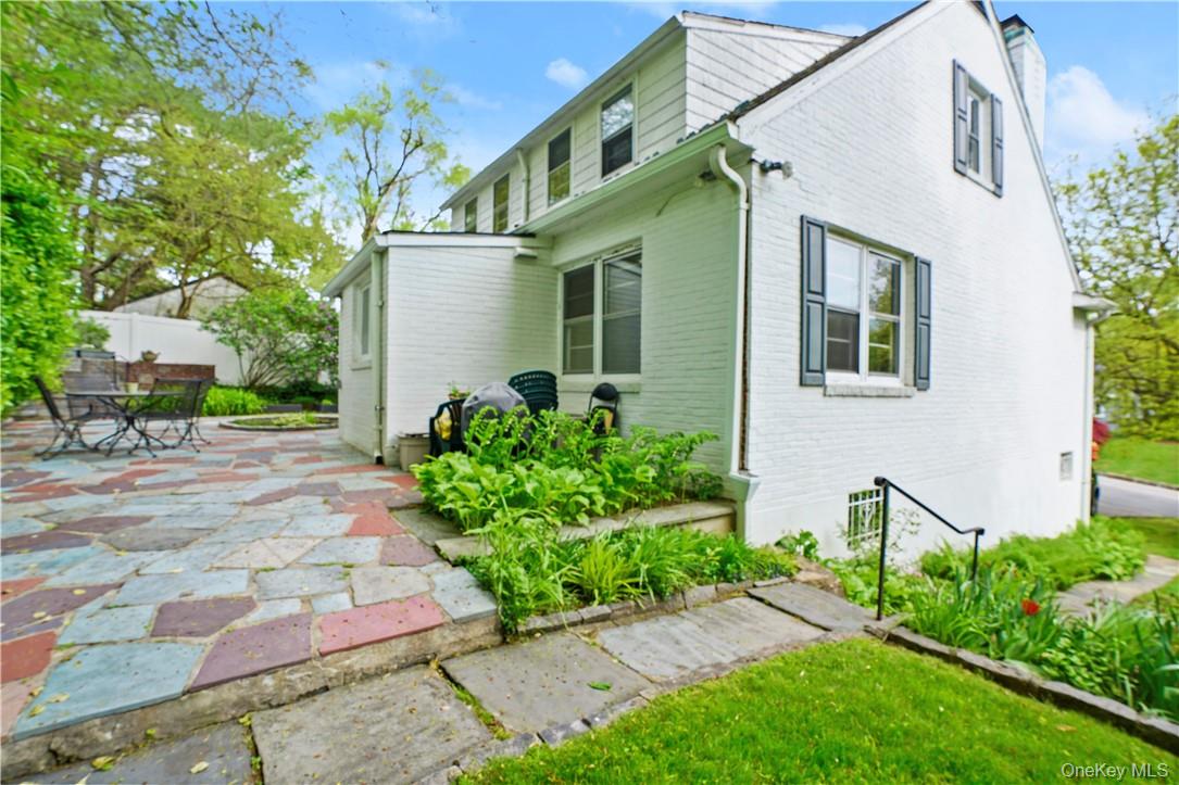 6 Wildway, Bronxville, NY 10708