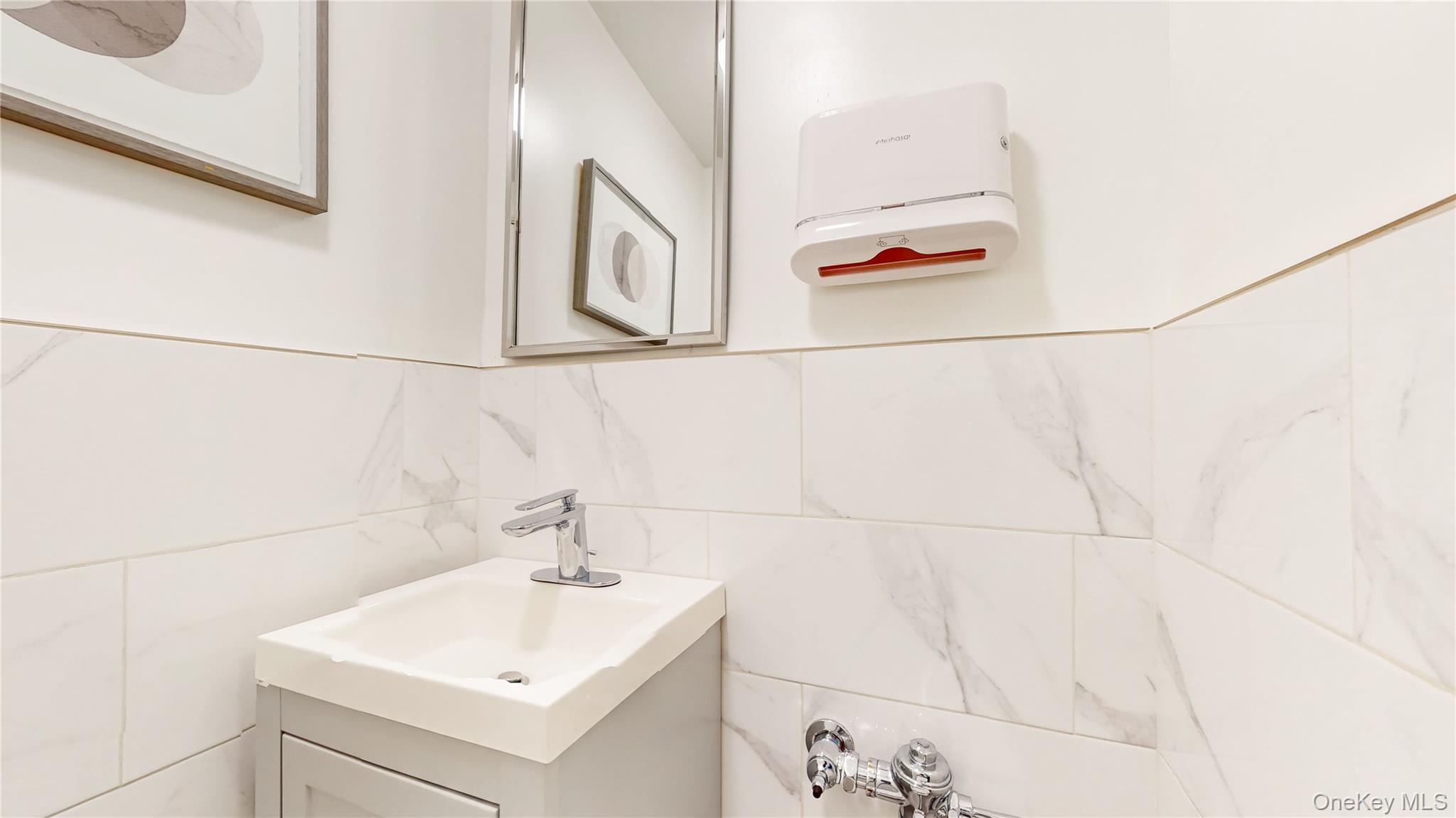 11045 71st Road # PS2, Forest Hills, NY 11375