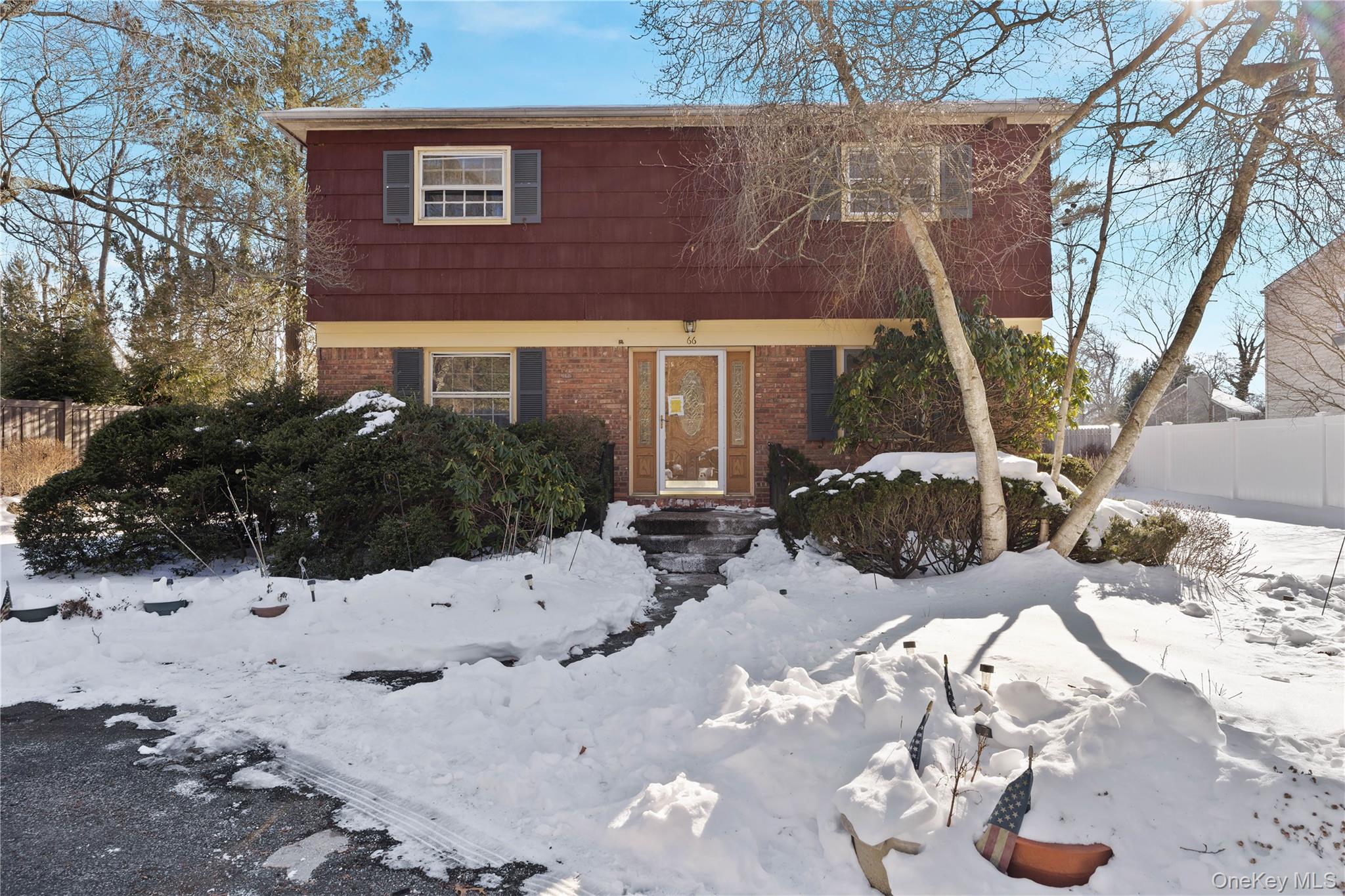 66 Darling Avenue, Smithtown, NY 11787