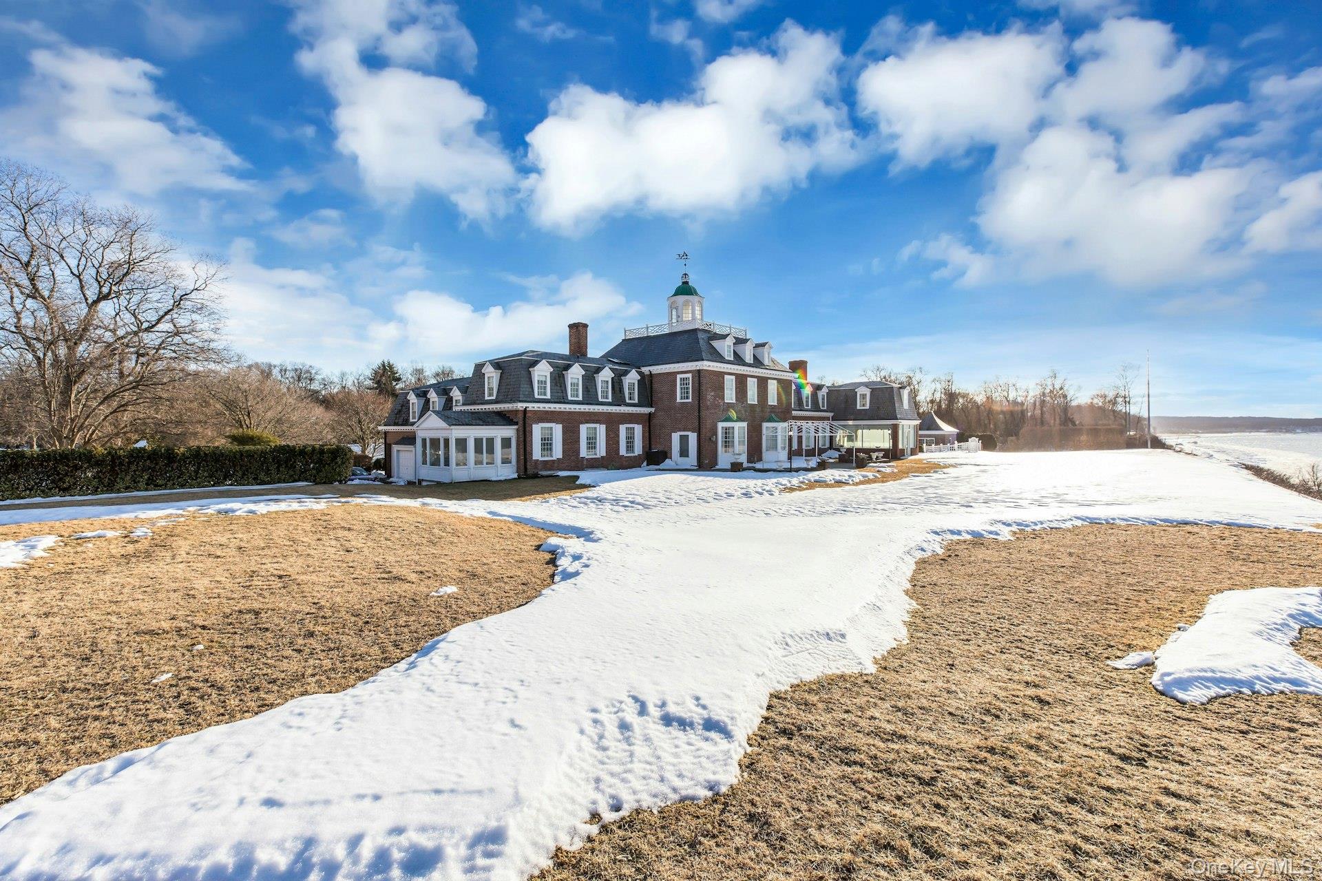 2 Wallis Lane, Saint James, NY 11780