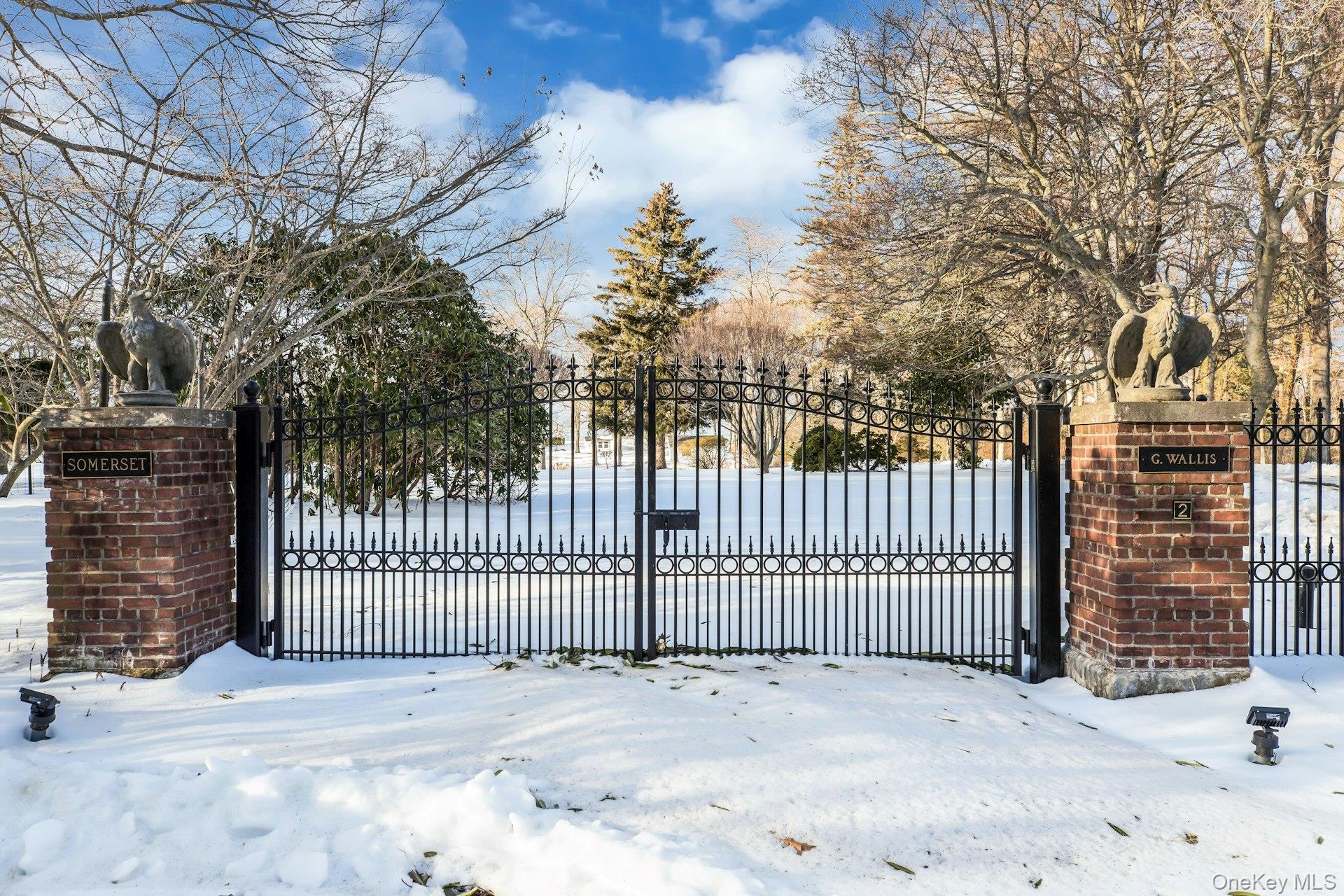 2 Wallis Lane, Saint James, NY 11780