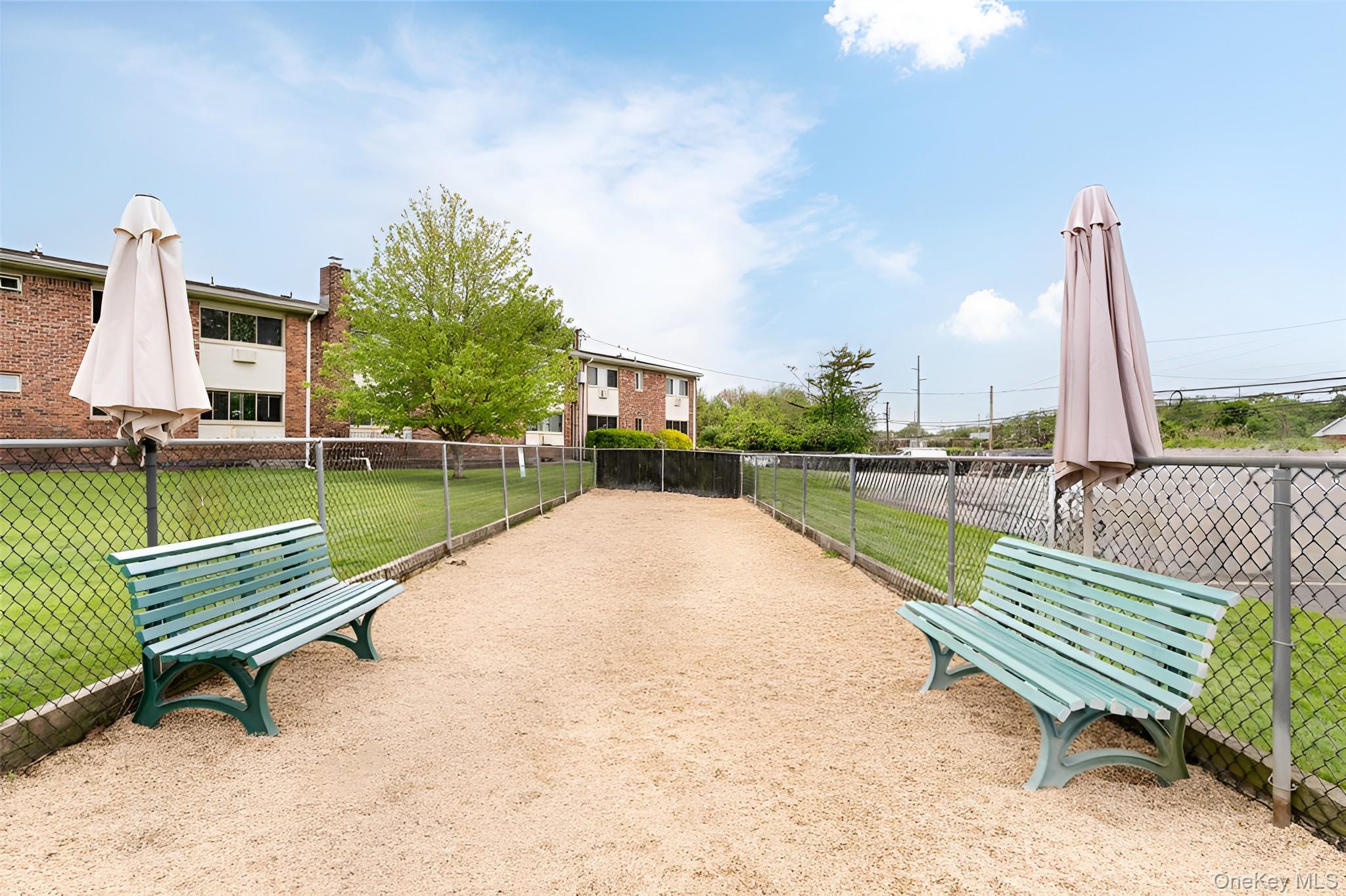 2449 UNION Boulevard # 33B, Islip, NY 11751