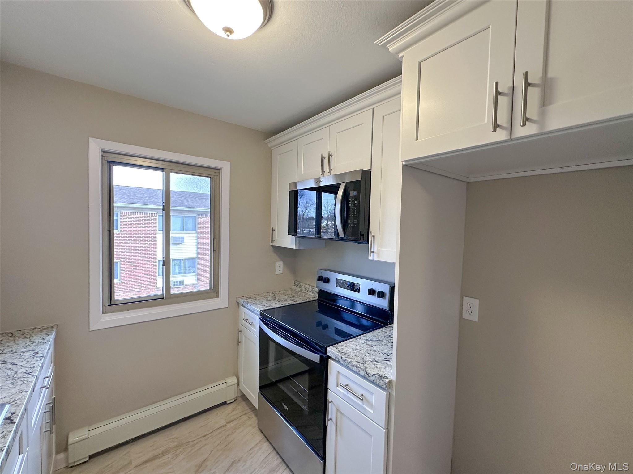 2449 UNION Boulevard # 33B, Islip, NY 11751