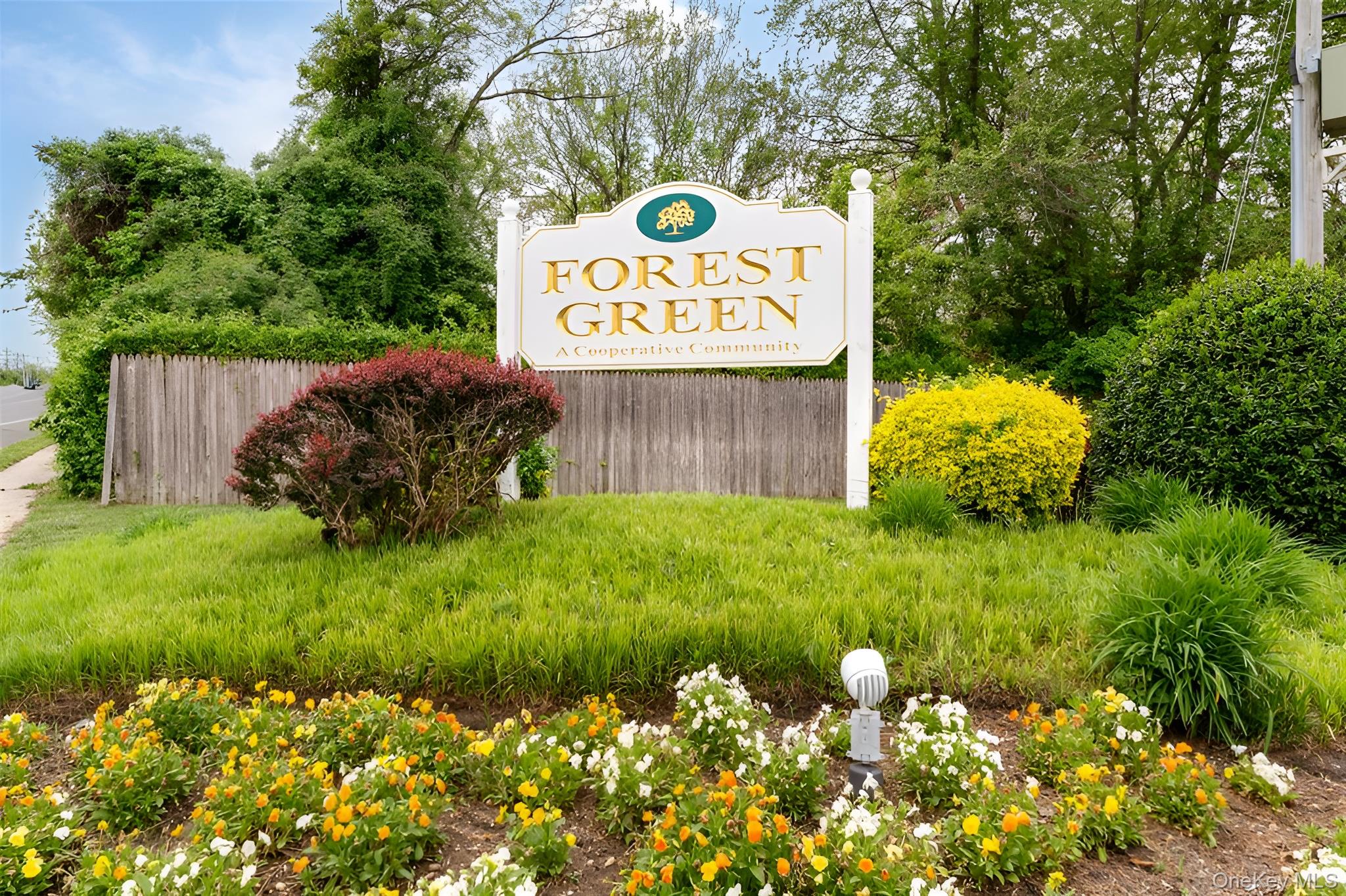 2449 UNION Boulevard # 33B, Islip, NY 11751