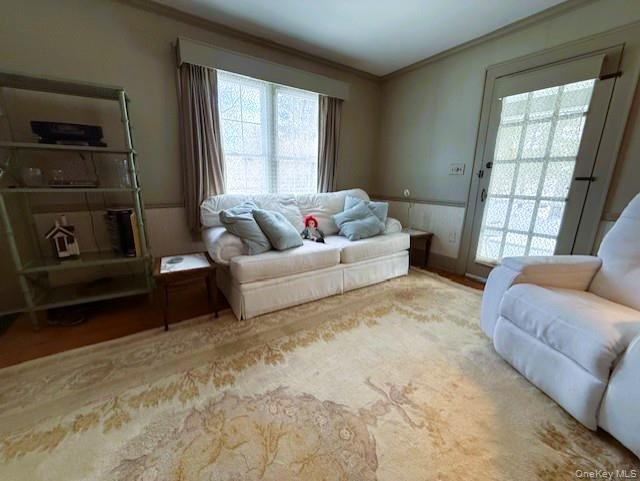 10 Phillips Street, Red Hook, NY 12571