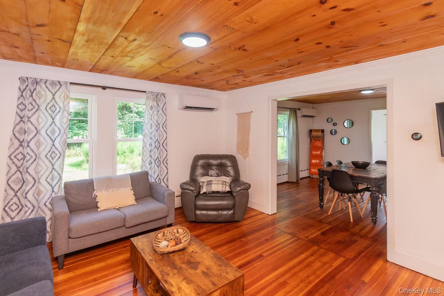 692 Old Route 17, Livingston Manor, NY 12758