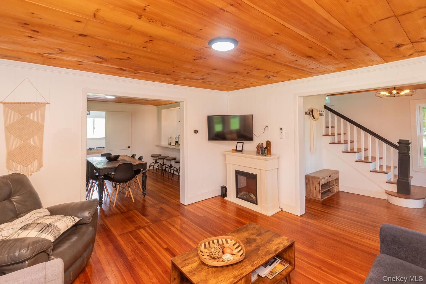 692 Old Route 17, Livingston Manor, NY 12758