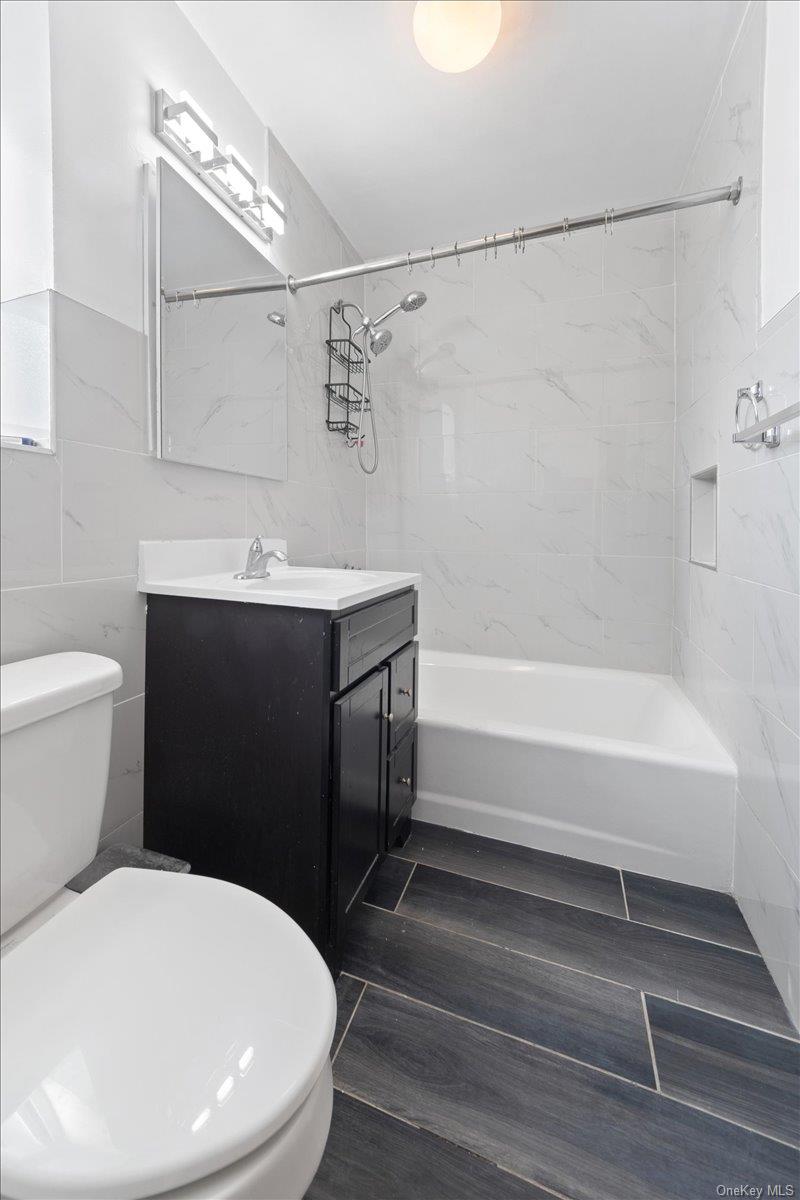 2019 Colden Avenue, Bronx, NY 10462