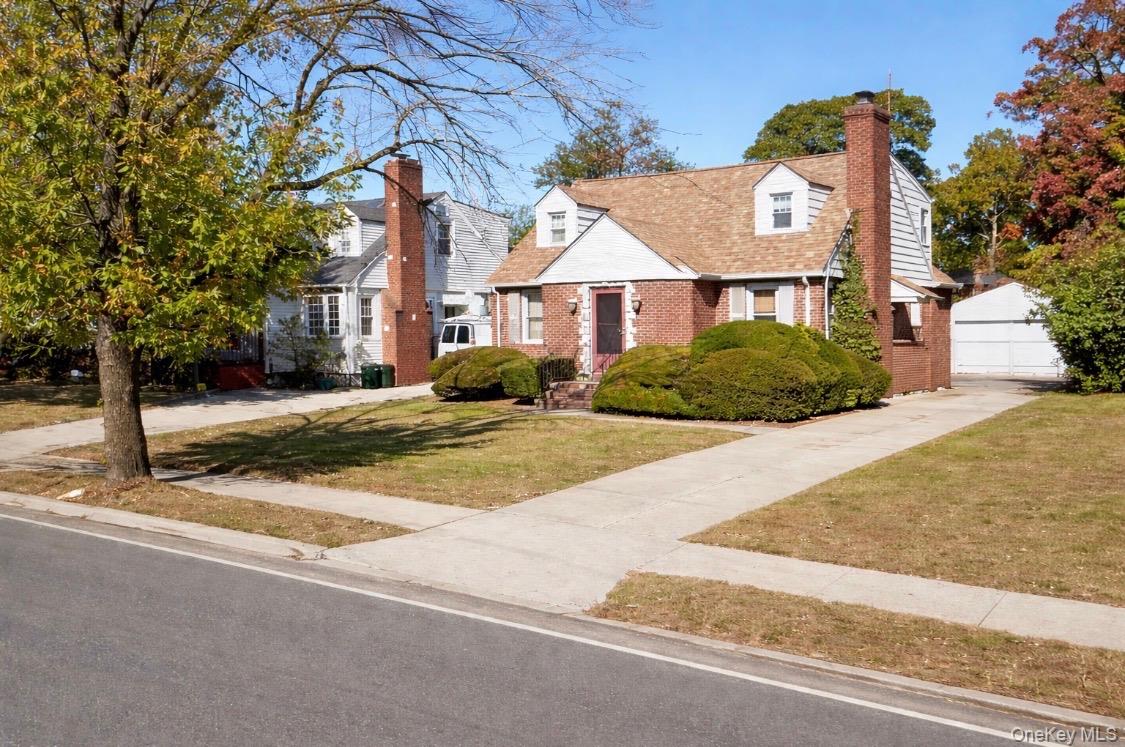 197 Foxhurst Road, Oceanside, NY 11572