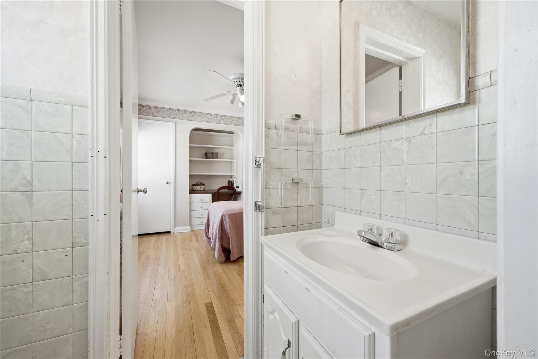 38 Bradish Lane, Bay Shore, NY 11706