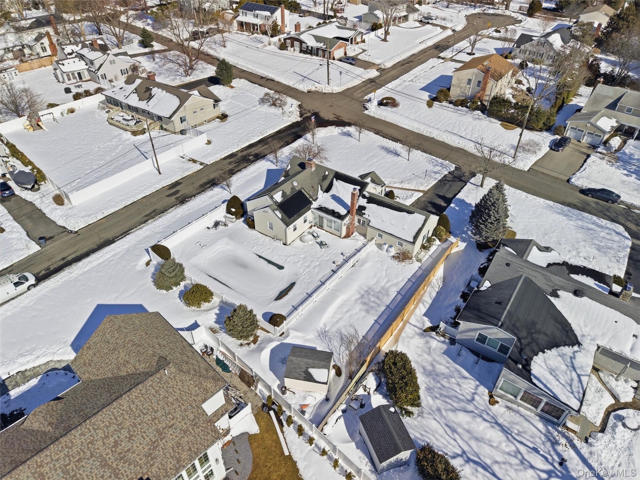 38 Bradish Lane, Bay Shore, NY 11706