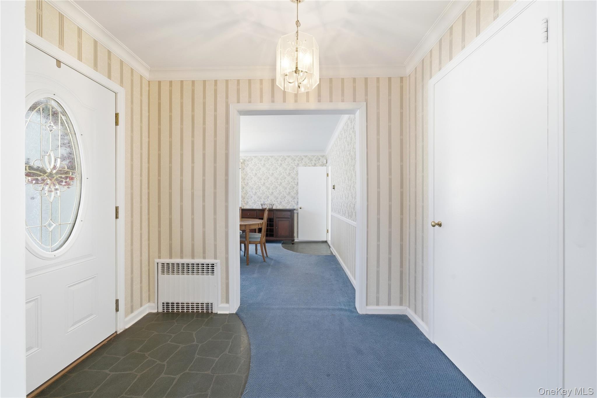 38 Bradish Lane, Bay Shore, NY 11706