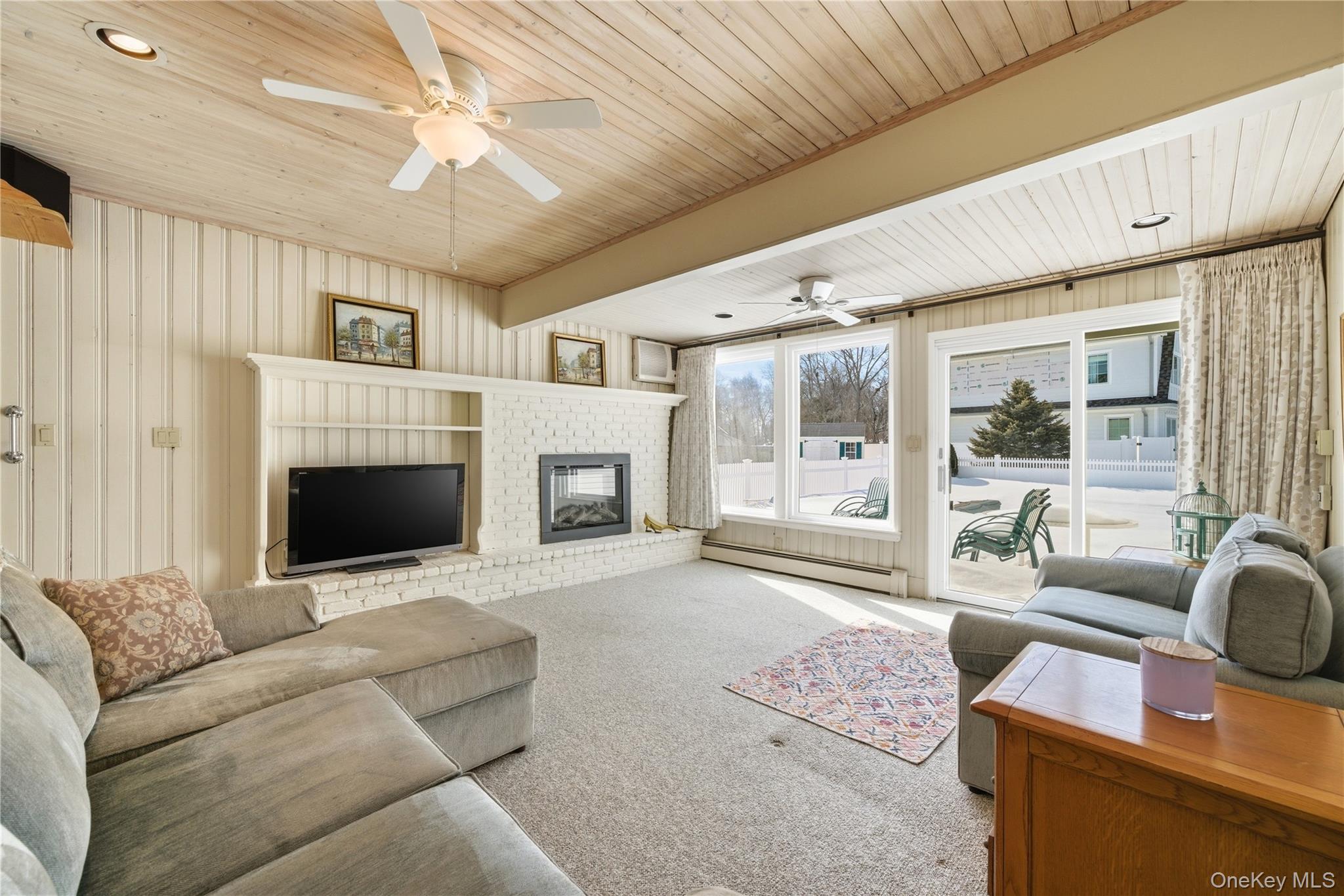 38 Bradish Lane, Bay Shore, NY 11706