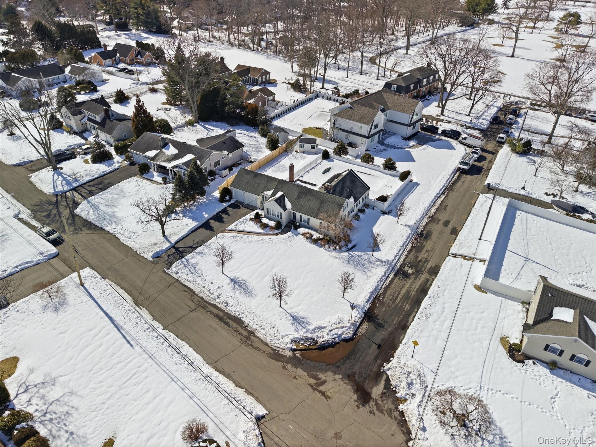 38 Bradish Lane, Bay Shore, NY 11706