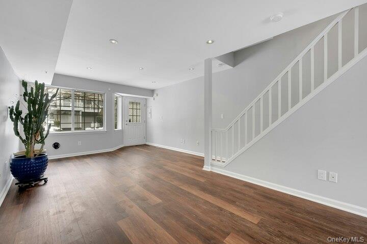 202 Park Ridge Lane, White Plains, NY 10603