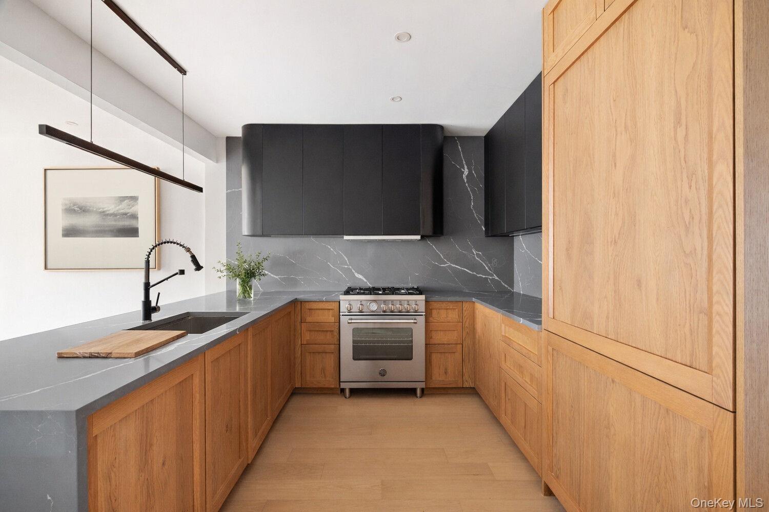 19 N HENRY Street # 2, Brooklyn, NY 11222