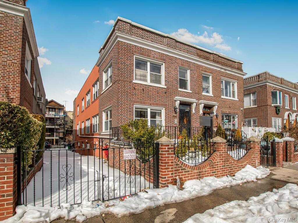 2162 24th Street, Astoria, NY 11105