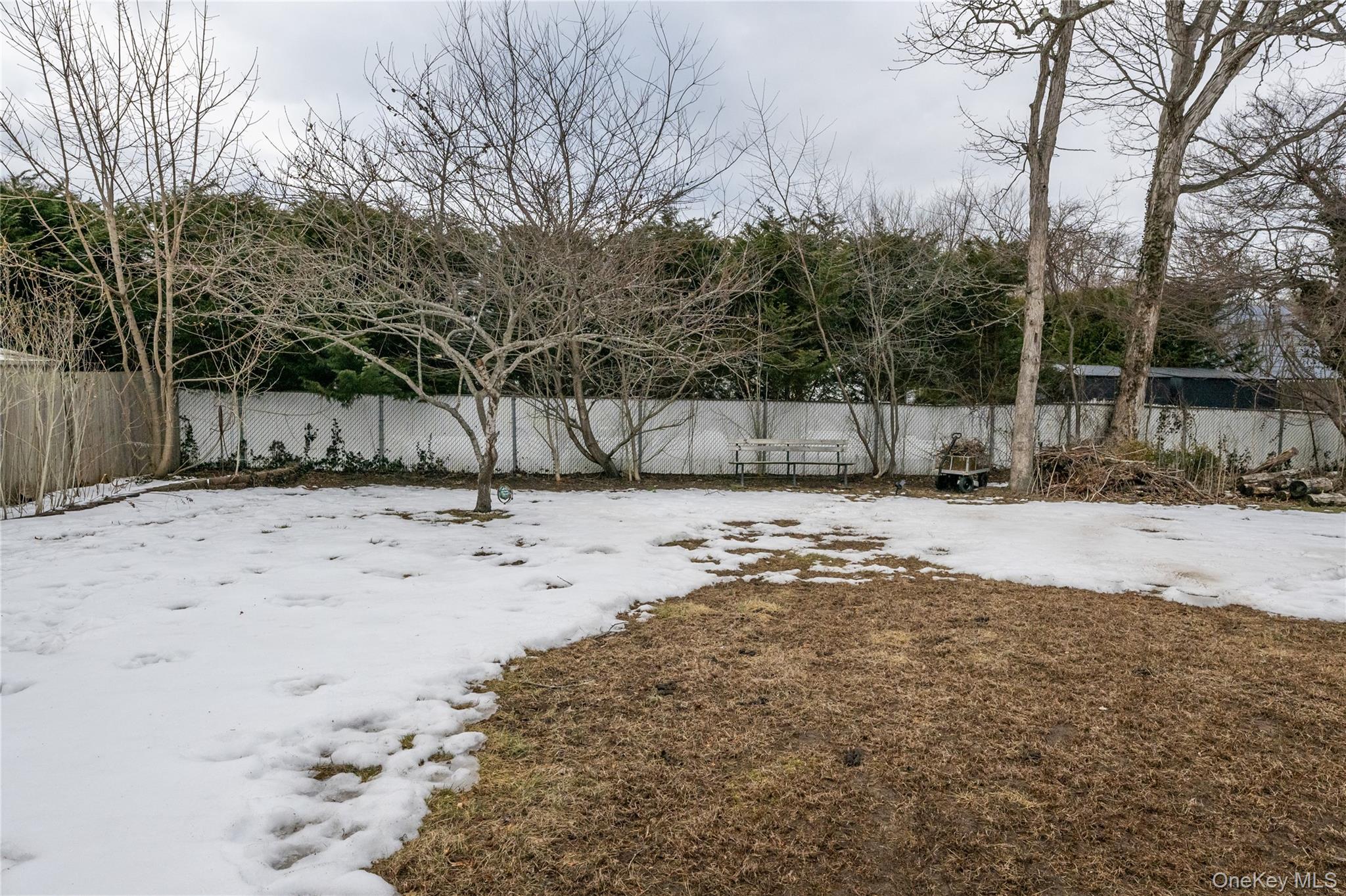 8 Shelley Court, Middle Island, NY 11953