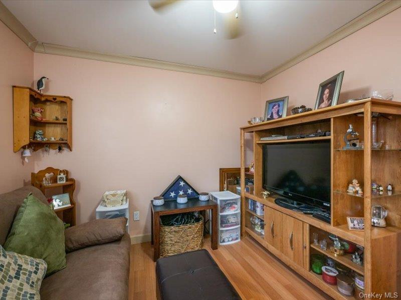 8 Shelley Court, Middle Island, NY 11953