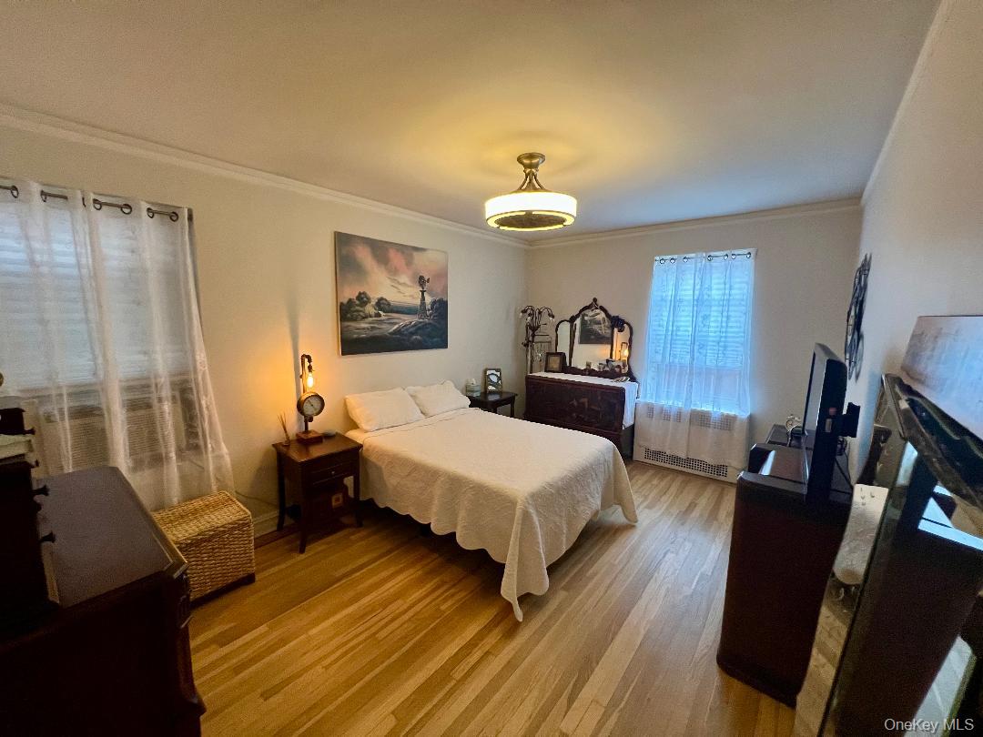 6863 108th Street # 2F, Forest Hills, NY 11375