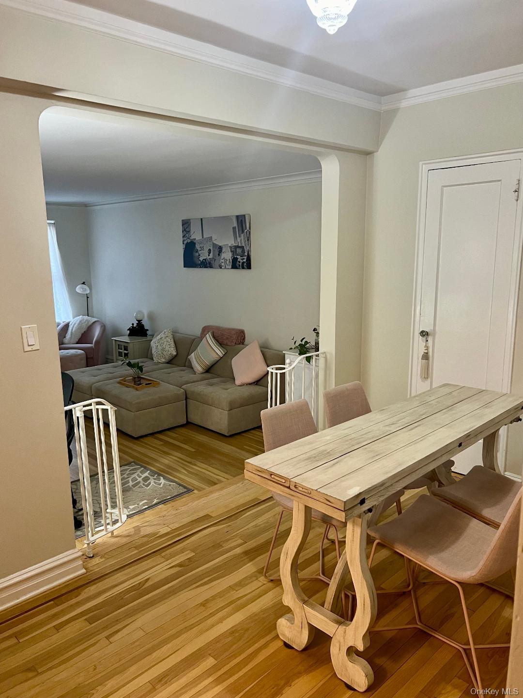 6863 108th Street # 2F, Forest Hills, NY 11375